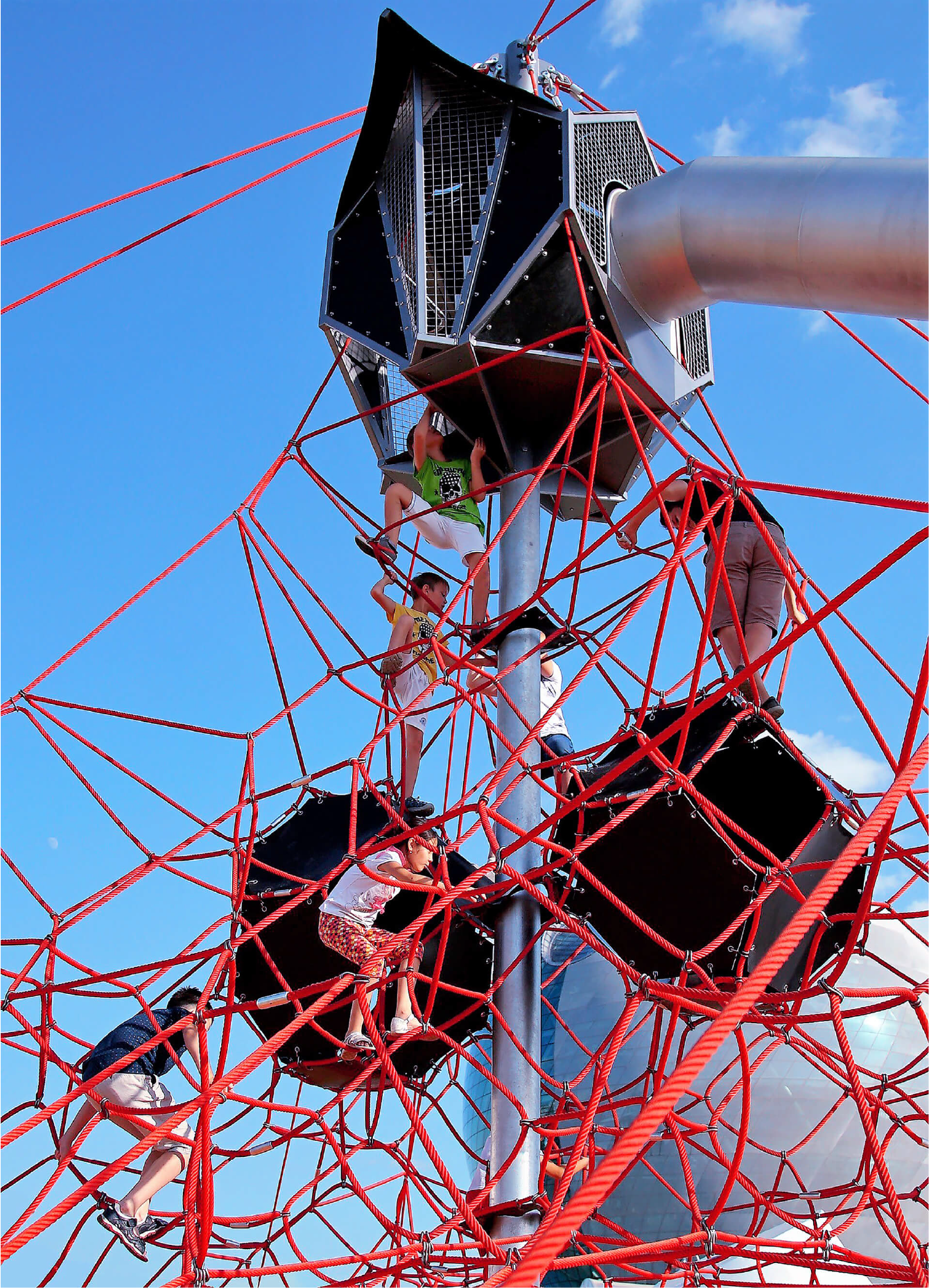 Red gigante con cabaña COR10410