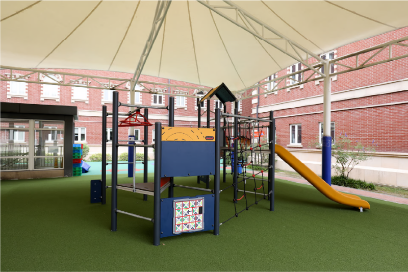 Torre de Juego Triple con Turbo PCM310221