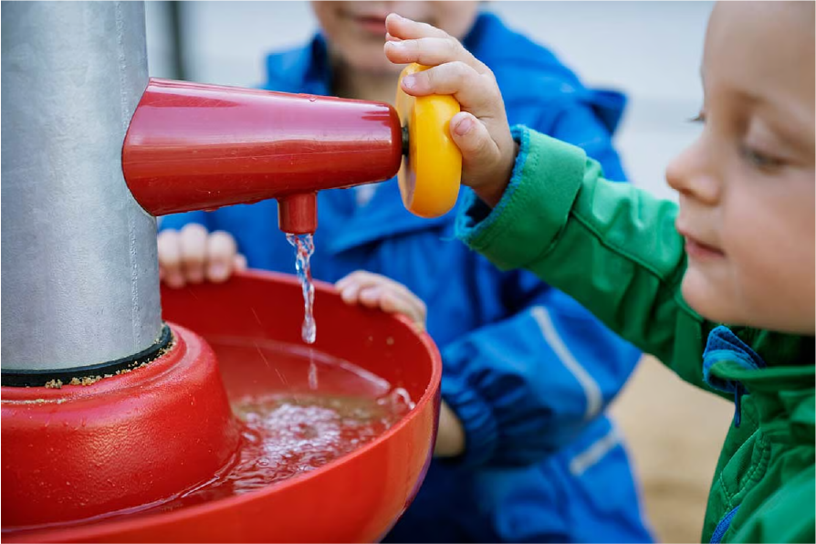 Cascada con mesa de arena PCM505